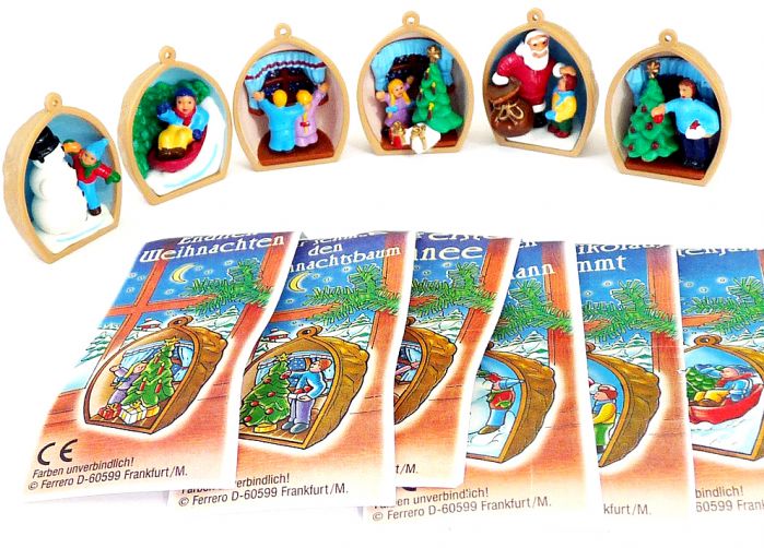 Satz Walnußschalen Anhänger von 1998 für den Tannenbaum