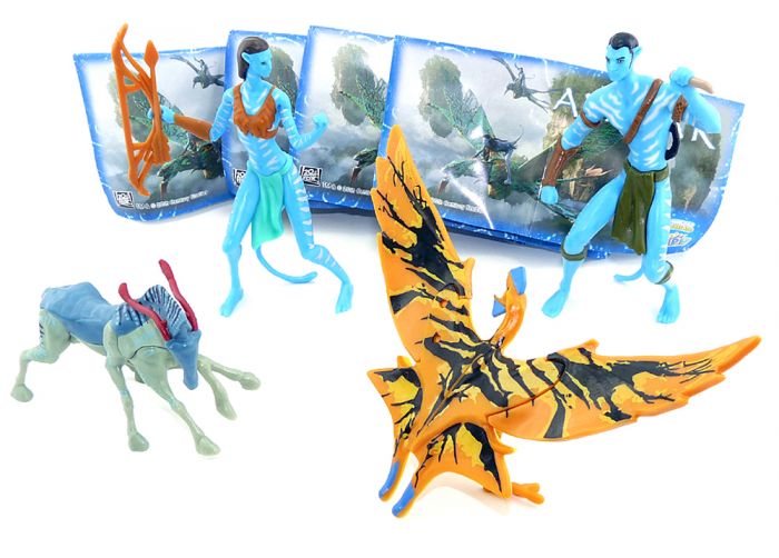 Avatar 2 Figurenset aus dem Maxi Ei von Ferrero. Alle 4 Figuren mit Zubehör und Beipackzettel