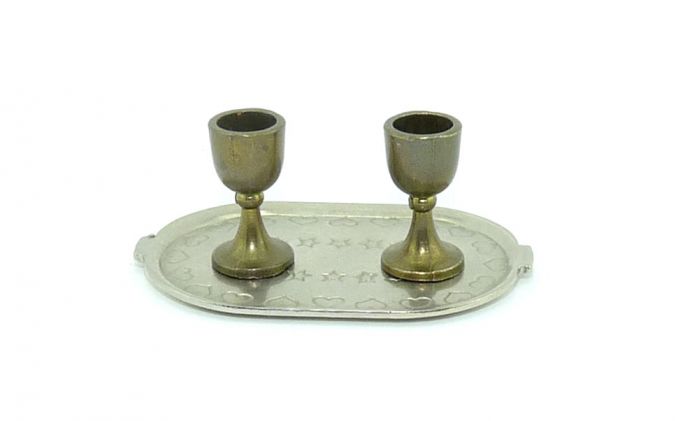 Silbertablett mit zwei Messing Gläser (Metallfiguren)
