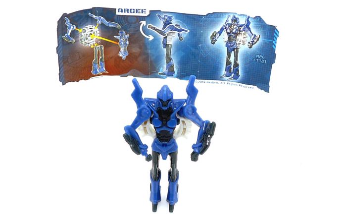 Arcee von den Transformers 2014 mit Beipackzettel