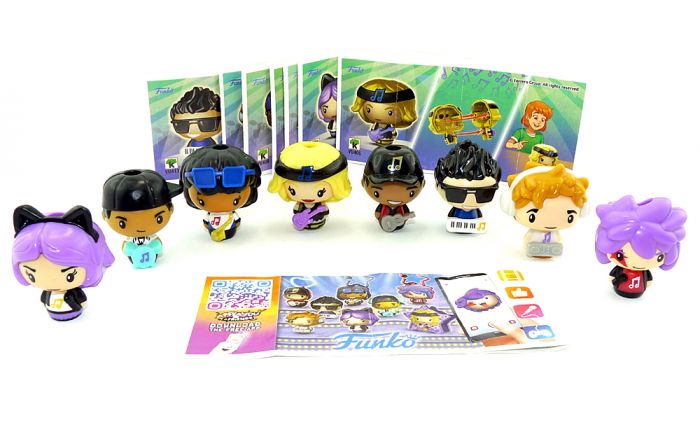 FUNKO POP Figurensatz aus dem Kinder Joy Sommerei. Alle 8 Figuren + 8 Beipackzettel