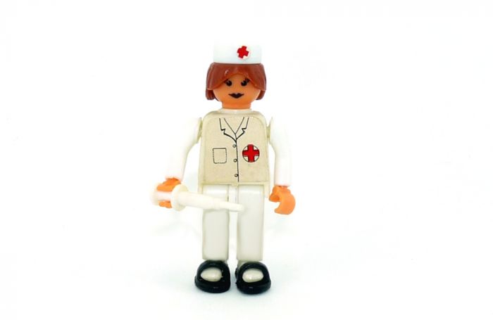 Krankenschwester mit Spritze (Steckfigur)