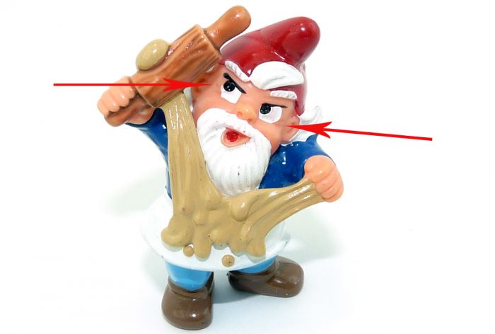 Nobbi Nudelholz, wo die beiden schwarzen Wimpernstriche auf jeder Seite fehlen