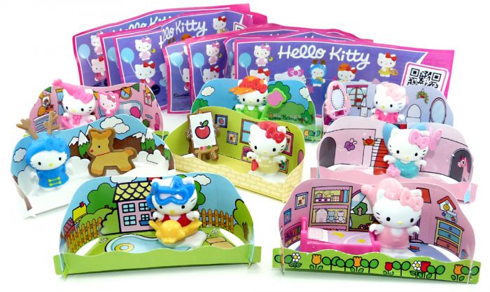 Komplettsatz mit 8 Hello Kitty Figuren mit  Zubehör