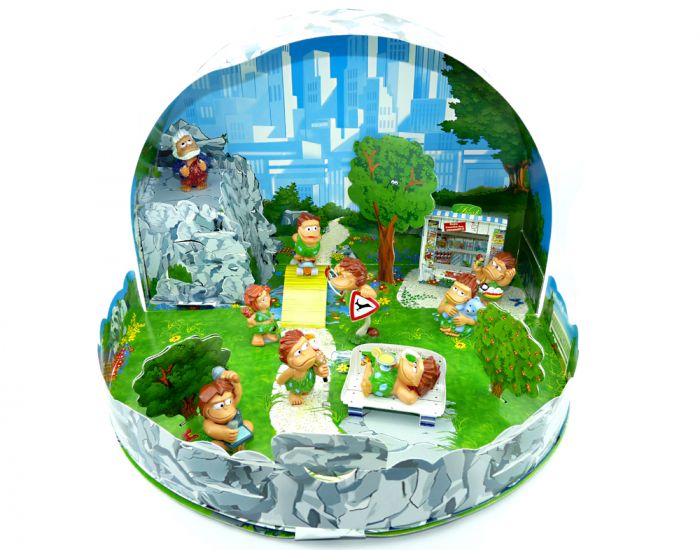 Diorama - Schuakasten der Ötzis Figuren mit original Umkarton von Ferrero