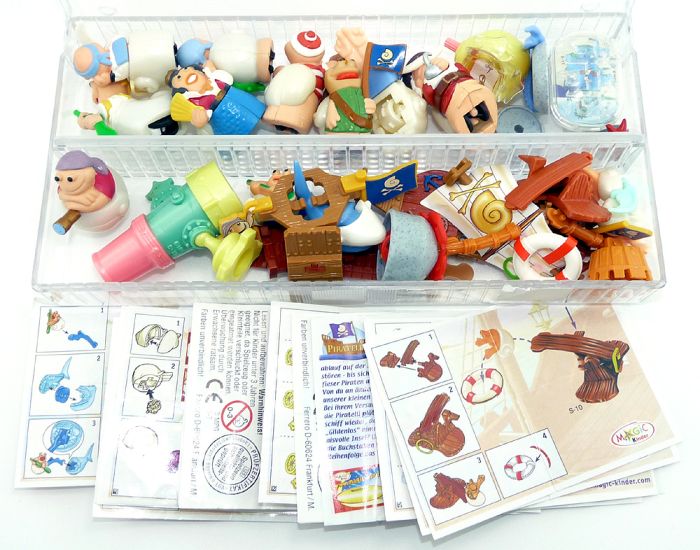 Überraschungsei Figurensatz der Piratelli KOMPLETT aus dem Jahr 2005 mit einem Beipackzettel