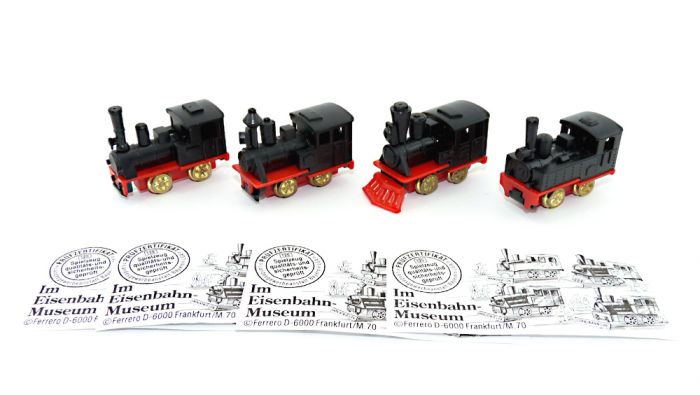4er Satz Im Eisenbahnmuseum Loks - Zugmaschinen in schwarz mit Beipackzettel (Züge - Loks)