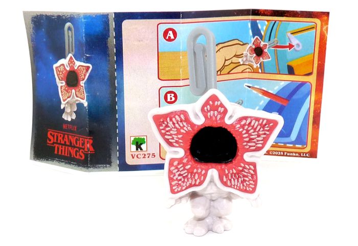 Demo Gorgon als Anhänger aus der Serie Stranger Things mit Zettel (Kennung VC275) 