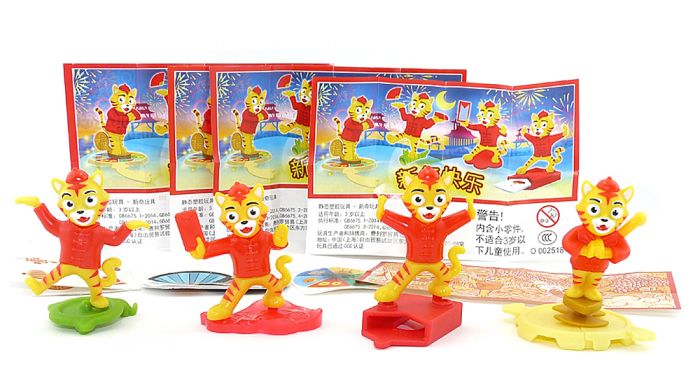 Figuren Set der China Tiger. Die vier Tiger mit je einem Beipackzettel und Zubehör von 2021