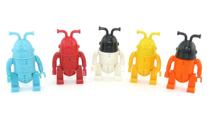 Figuren Satz "Die kleinsten Roboter im Weltall 1987". 5 Roboter - Figuren