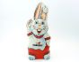 Persönliches Mitarbeiter Geschenk von Ferrero. Osterhase aus Gips personalisiert.