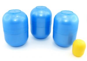3 leere große blaue Maxi Ei Kapseln von Ferrero