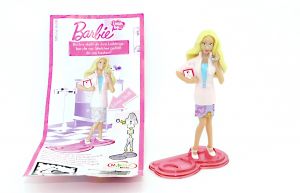 Ärztin mit Beipackzettel aus der Serie Barbie I CAN BE