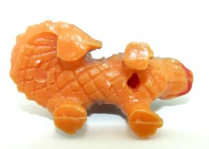 Dimetrodon mit Gußloch im Bauch (Ü-Ei Gußvariante)