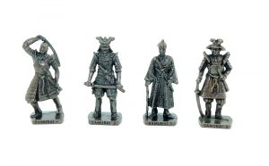 Metallfigurensatz "Japanische Samurai um 16 Jahrhundert". Alle 4 Figuren der Serie in dunkel