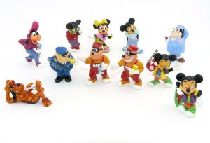 Satz Micky und seine Freunde von 1989. Alle 11 Figuren der Serie. Goofy mit Kappe und Mack mit langer Antenne