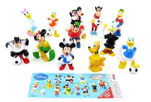 12 Figuren von MICKY Football CUP mit Beipackzettel (Firma Zaini)