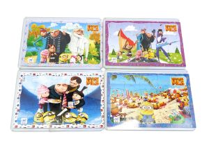 Minions Despicable Me 3 Superpuzzle mit allen 4 Ecken und 4 Beipackzetteln (60 Puzzleteile)
