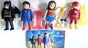 DC Playmobil Figuren als Komplettsatz aus dem Maxi Ei von Ferrero. Alle 4 Figuren der Serie, größe 9,4cm