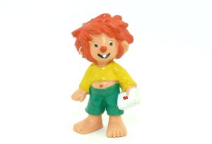 Pumuckl mit Liebesbrief in der Hand (Höhe 50mm)