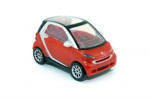 Smart Kleinwagen Fortwo Coupe in rot TT089 als Modellouto