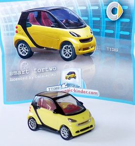 Smart Fortwo Coupe in gelb mit Beipackzettel