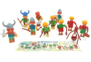 Steckfiguren Satz "Im Wikinger- Lager". Komplettsatz 10 Figuren mit Zubehör
