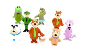 Figurensatz von YOGI BEAR mit 8 Figuren (Firma Zaini)