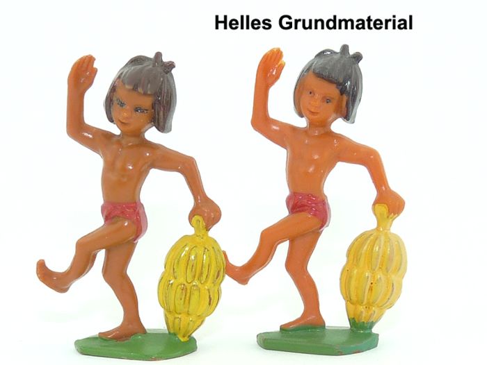 Mogli mit Bananenstaude aus deutlich hellerem Grundmaterial (Ü-Ei Rohlingsvariante)