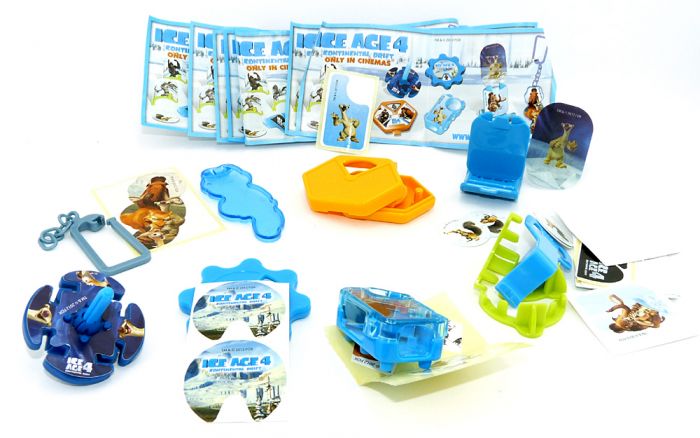 Spielzeugsatz von ICE AGE 4 mit allen Beipackzetteln (Sätze Deutschland)